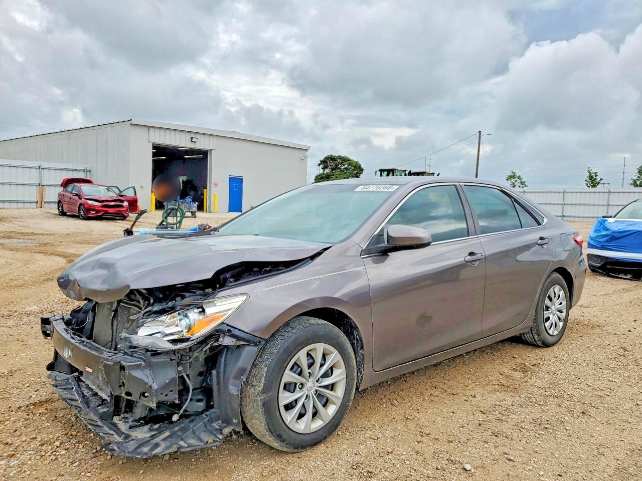 2016 TOYOTA CAMRY