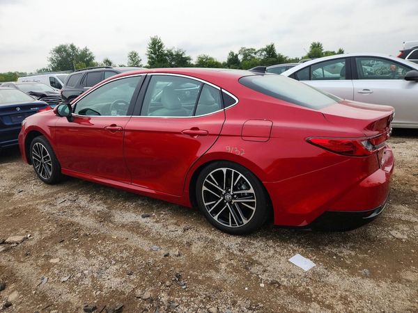 2025 TOYOTA CAMRY