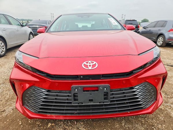 2025 TOYOTA CAMRY
