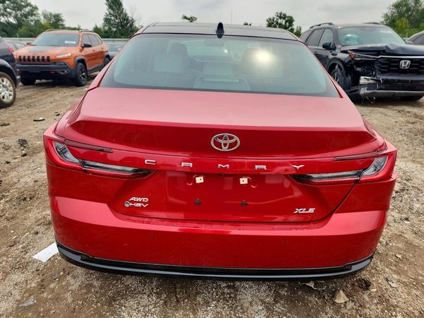 2025 TOYOTA CAMRY