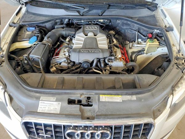 2012 AUDI Q7