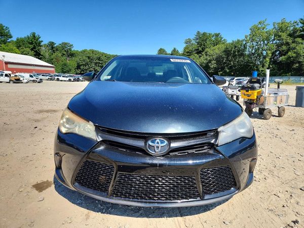 2016 TOYOTA CAMRY