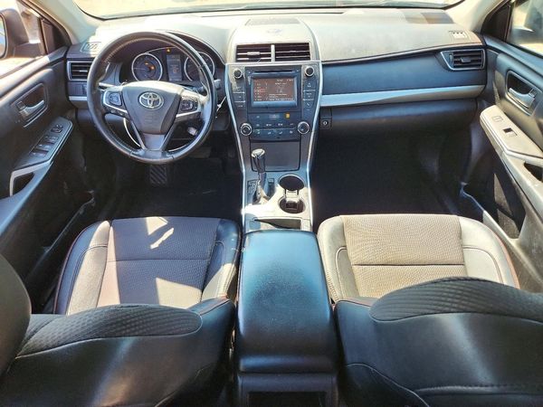 2016 TOYOTA CAMRY