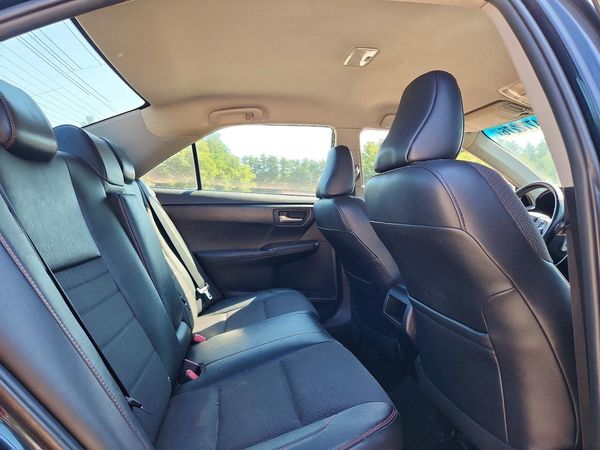 2016 TOYOTA CAMRY
