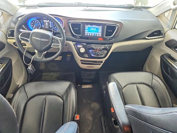 2020 CHRYSLER VOYAGER LXI