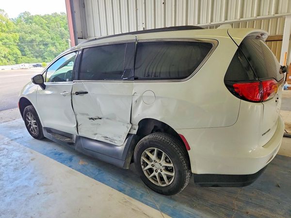 2020 CHRYSLER VOYAGER LXI