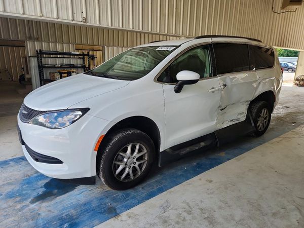 2020 CHRYSLER VOYAGER LXI