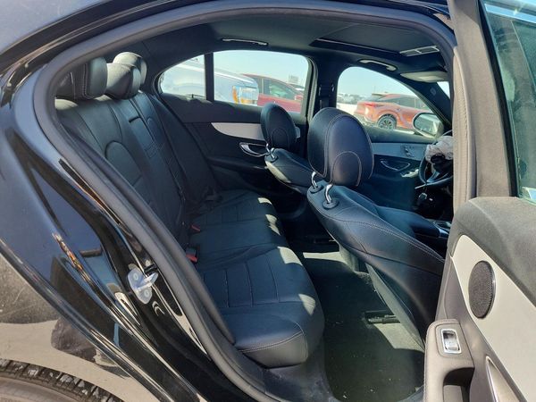 2018 MERCEDES-BENZ C C300