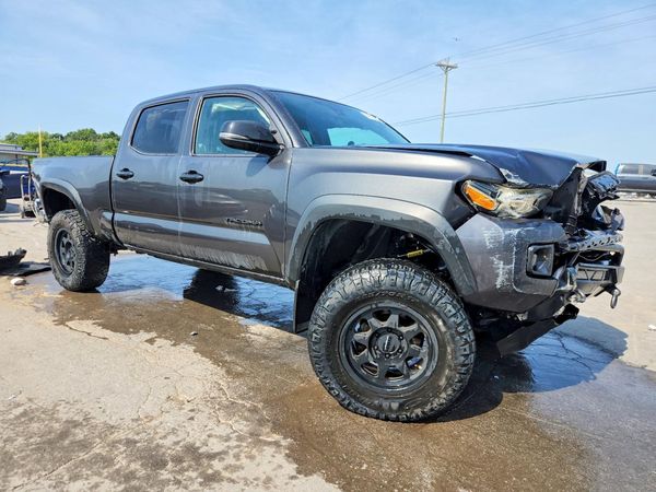 2018 TOYOTA TACOMA