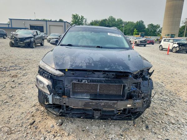 2018 HYUNDAI KONA SEL with Tech Pkg