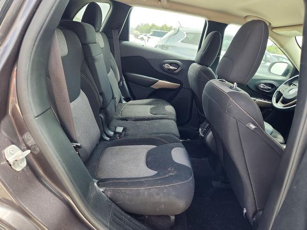 2017 JEEP CHEROKEE SPORT FWD