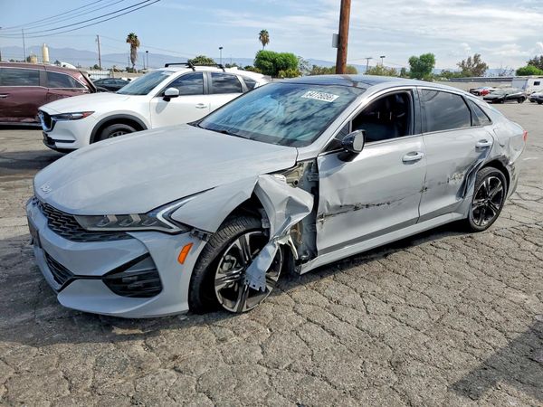 2022 KIA K5