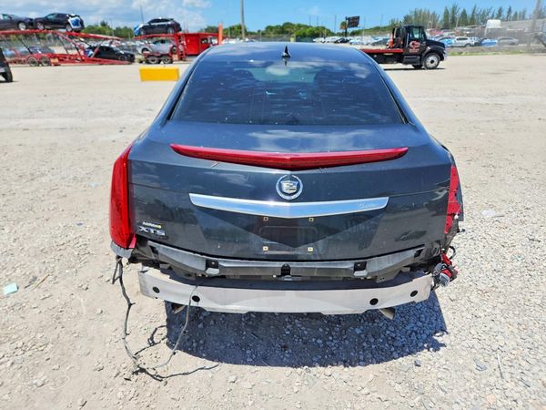 2014 CADILLAC XTS Luxury