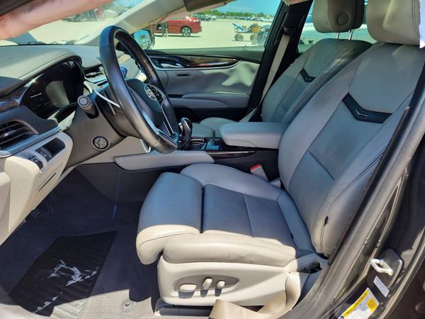 2014 CADILLAC XTS Luxury