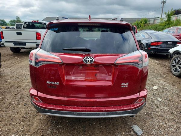 2018 TOYOTA RAV4 Adventure/XLE