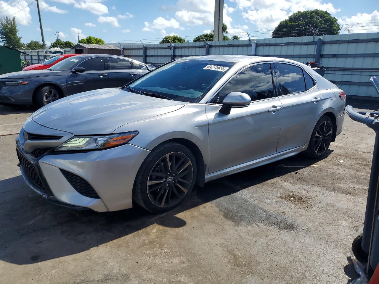 2019 TOYOTA CAMRY XSE
