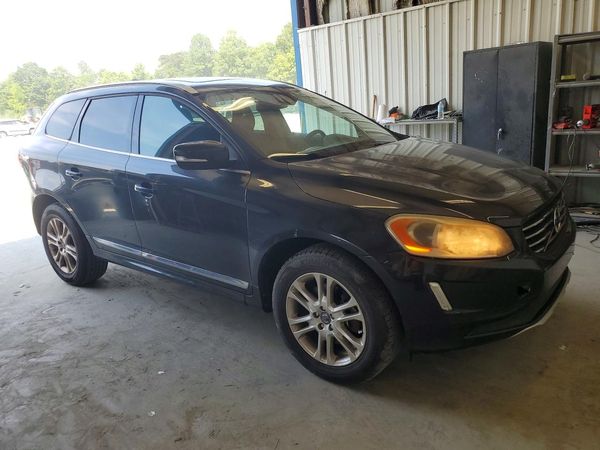 2015 VOLVO XC60 Premier (non R design)