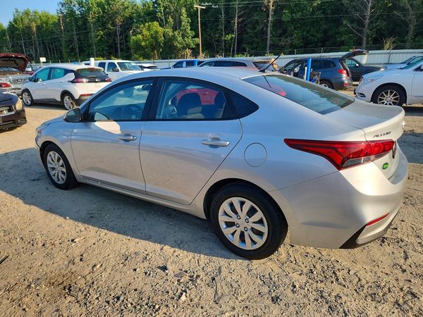 2019 HYUNDAI ACCENT SE and SEL