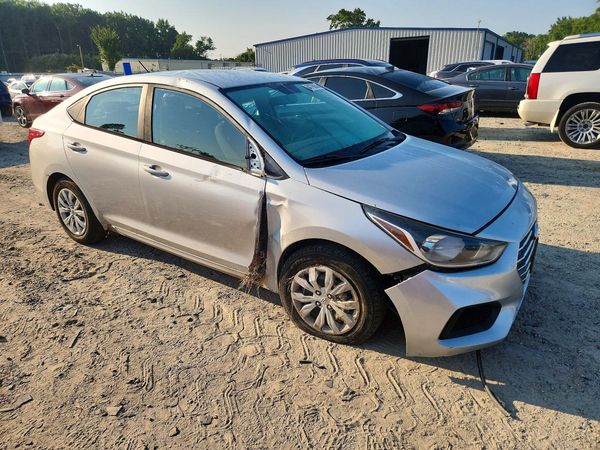 2019 HYUNDAI ACCENT SE and SEL