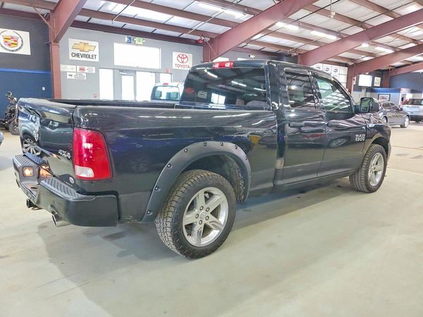 2014 RAM 1500 ST QUAD CAB 4X4