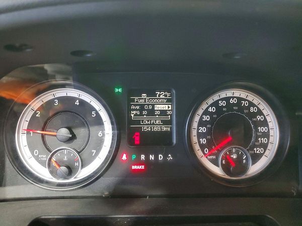 2014 RAM 1500 ST QUAD CAB 4X4
