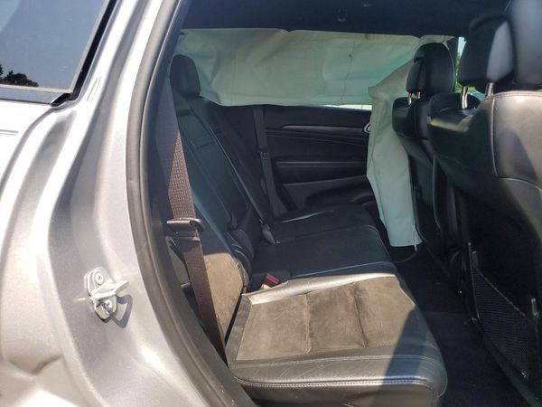 2019 JEEP GRAND CHEROKEE Laredo