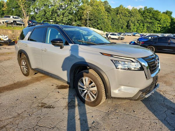 2022 NISSAN PATHFINDER