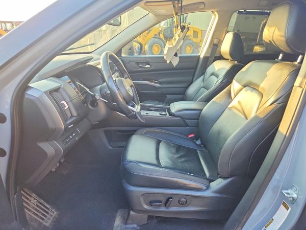 2022 NISSAN PATHFINDER