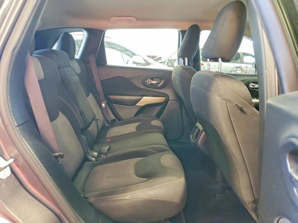 2018 JEEP CHEROKEE LATITUDE FWD