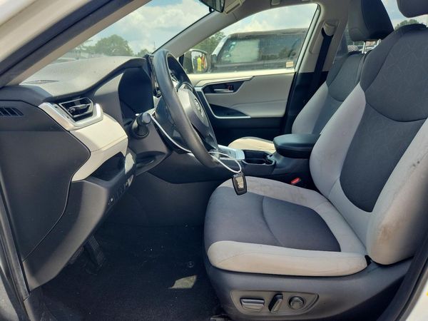 2019 TOYOTA RAV 4
