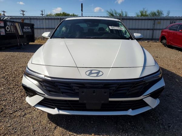 2024 HYUNDAI ELANTRA SEL w/ Convenience Pkg