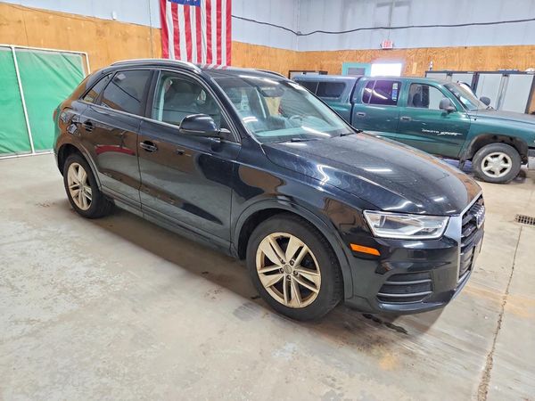 2017 AUDI Q3