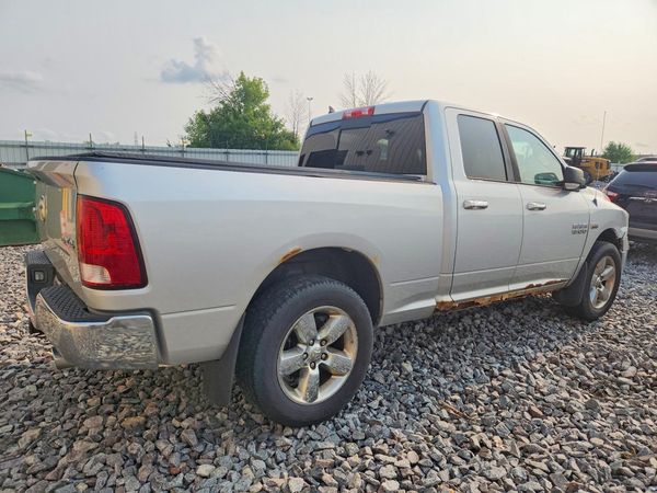 2013 RAM 1500 SLT