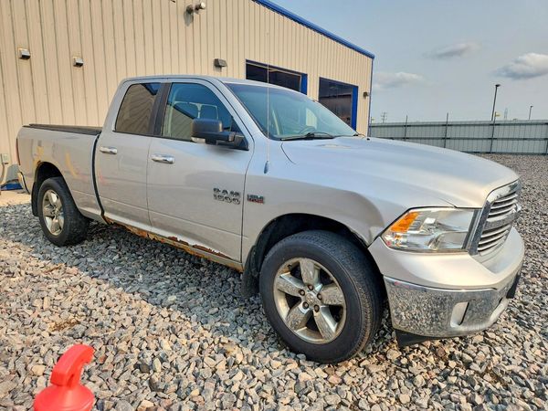 2013 RAM 1500 SLT