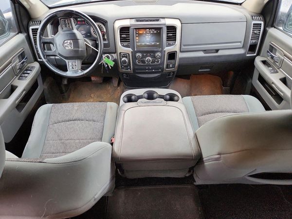 2013 RAM 1500 SLT
