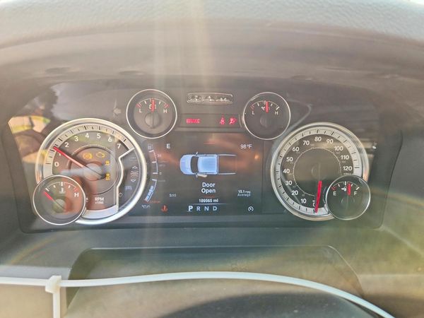 2013 RAM 1500 SLT