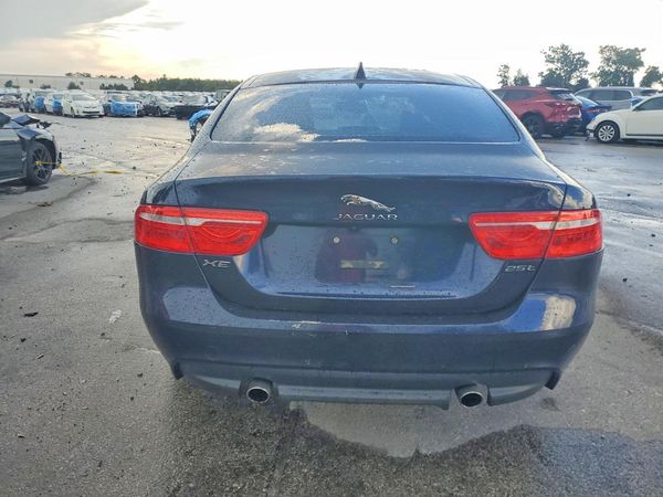 2017 JAGUAR XE