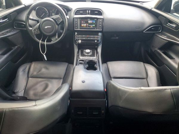2017 JAGUAR XE