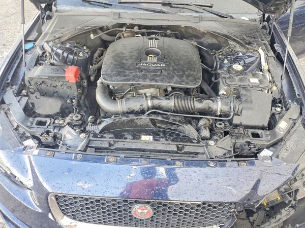 2017 JAGUAR XE