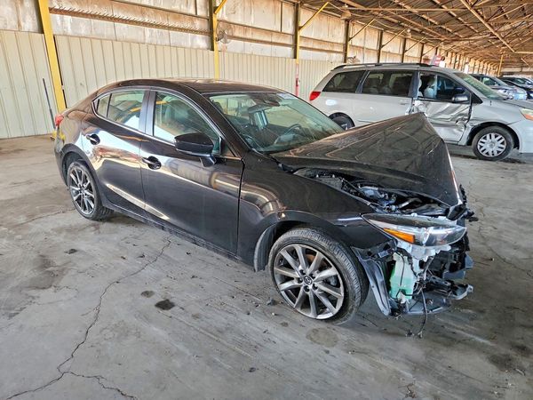 2018 MAZDA 3 Touring — Passenger 3/4