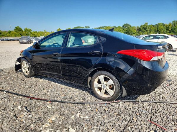 2013 HYUNDAI ELANTRA