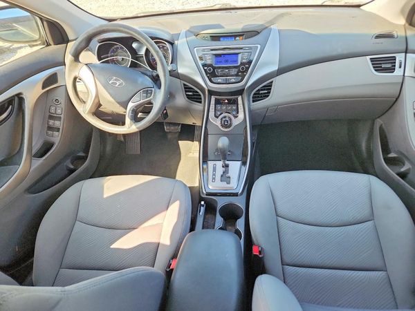 2013 HYUNDAI ELANTRA