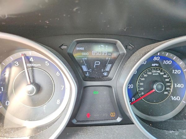 2013 HYUNDAI ELANTRA