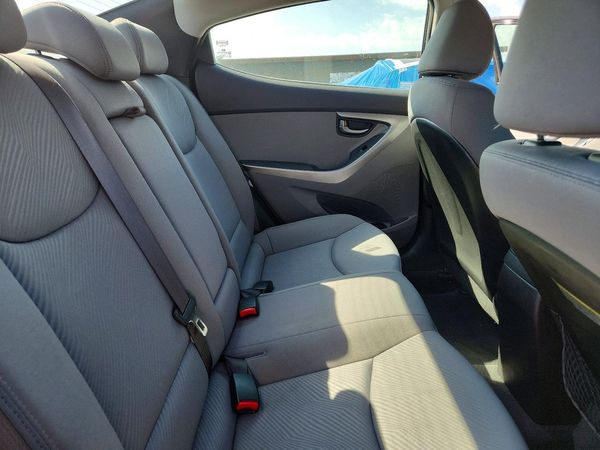 2013 HYUNDAI ELANTRA