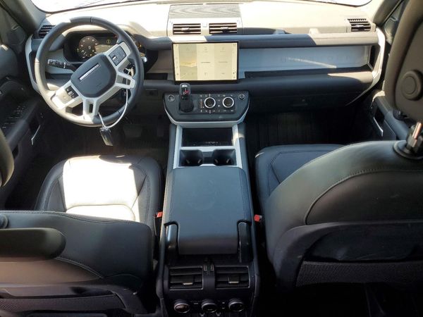 2025 LAND ROVER DEFENDER 130 S