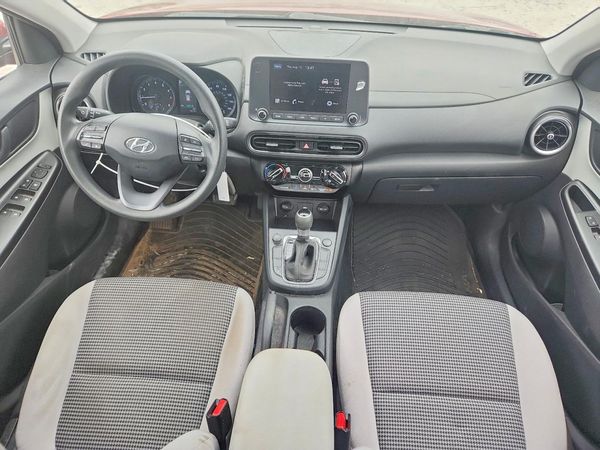2023 HYUNDAI KONA SE