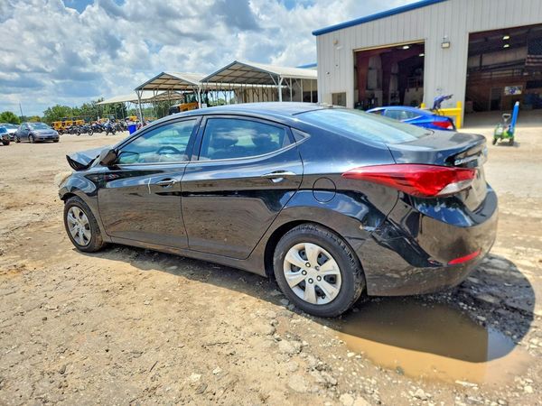 2016 HYUNDAI ELANTRA