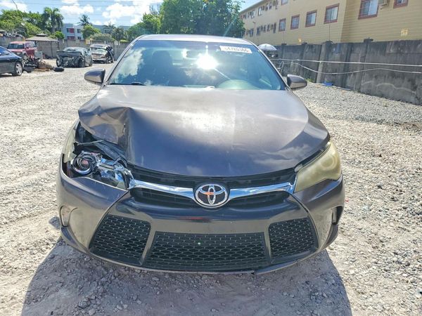 2015 TOYOTA CAMRY