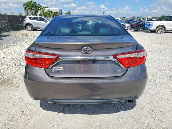 2015 TOYOTA CAMRY