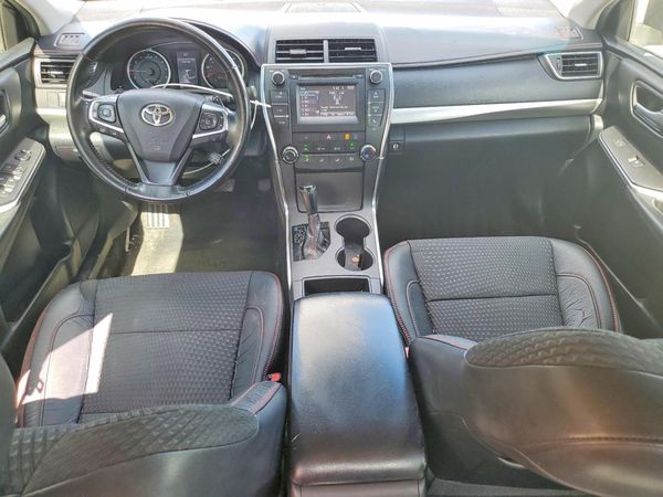 2015 TOYOTA CAMRY